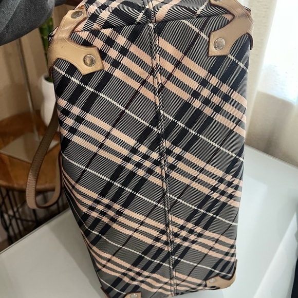BURBERRY BLUE LABEL NOVA CHECK TOTE - Picture 11 of 15